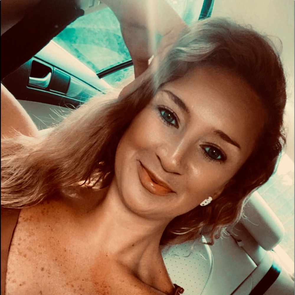 Meet your Posher, Kaitlynn